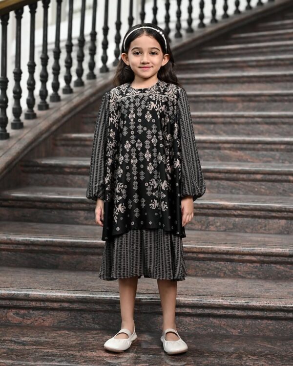 Alankara Series Black,Geulis X Tasya Farasya’s Family