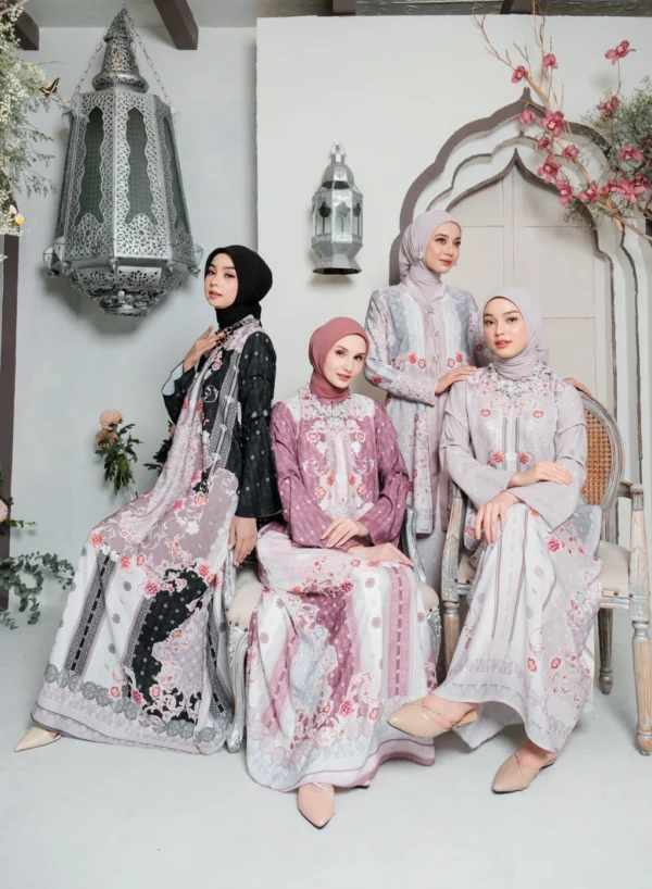 Raudhah Dress in Mulberry