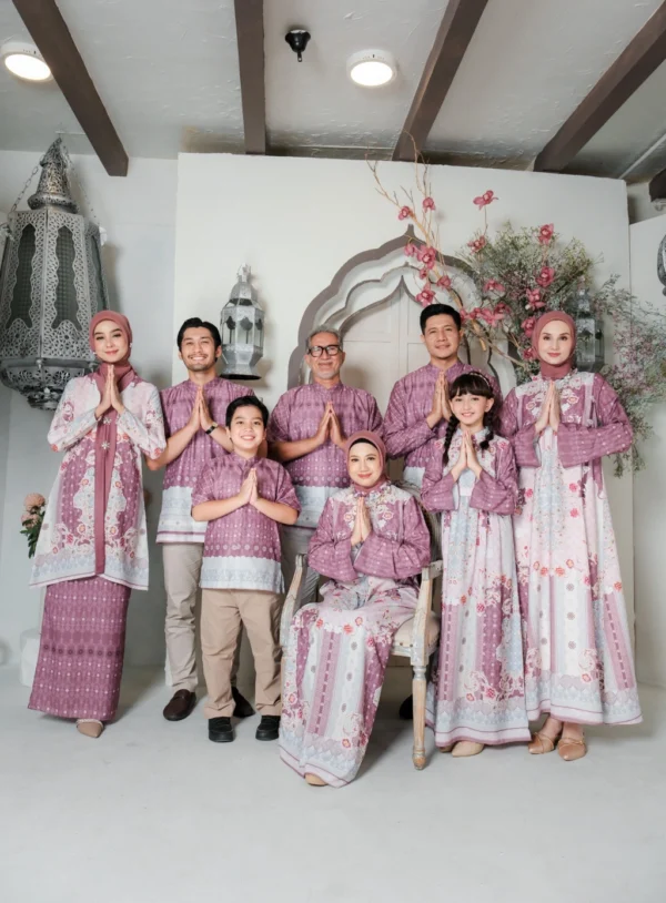 Raudhah Dress in Mulberry