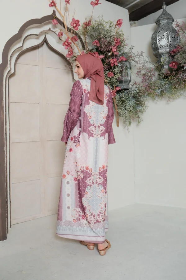Raudhah Dress in Mulberry